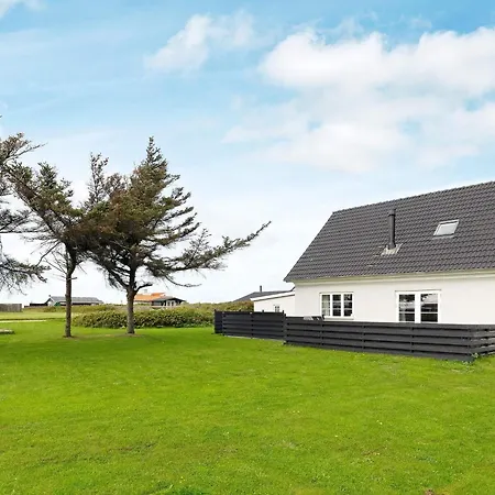 Luxury Retreat - By Traum